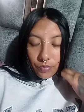 missashlyrosette online show from February 23, 2:01 am