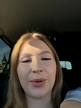 tinyolha online show from October 19, 1:35 pm