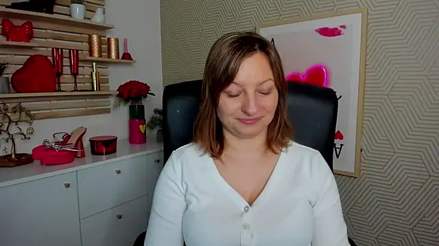 angelaSamt online show from April 8, 5:42 am