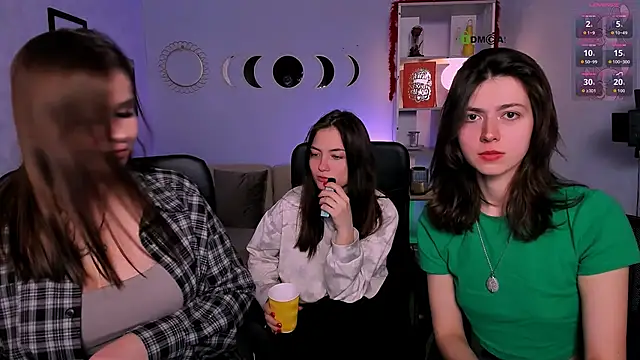 kitniss dreamy online show from April 20, 7:17 pm