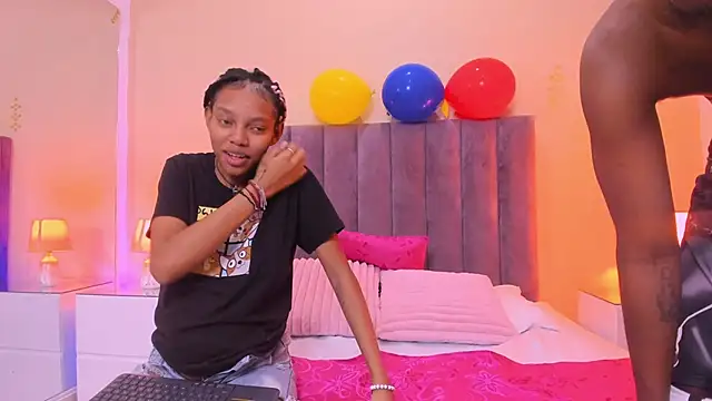 Kiaraa y Her Crazy online show from June 19, 4:17 am