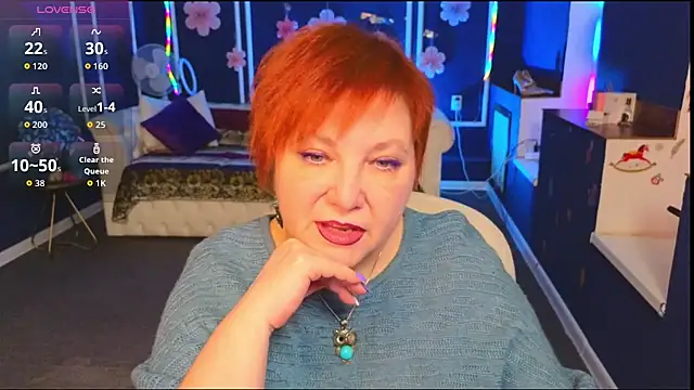 Kira Kenett online show from February 2, 5:50 am