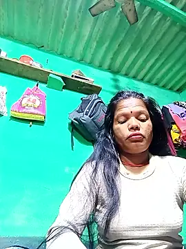 Snapshot of Sapna_ji45 chatting on October 18, 11:17 pm Sapna ji45 online show from October 18, 11:17 pm