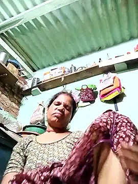 Snapshot of Sapna_ji45 chatting on September 25, 4:50 pm Sapna ji45 online show from September 25, 4:50 pm