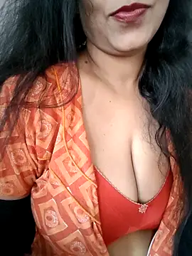 Deepa Sharma143 online show from January 18, 8:43 am