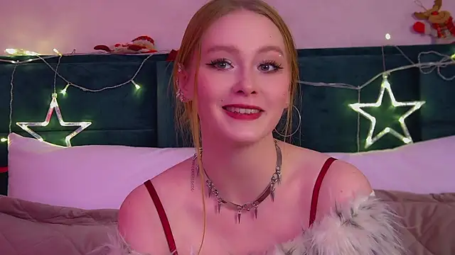 AgataFoxley online show from December 13, 7:53 pm