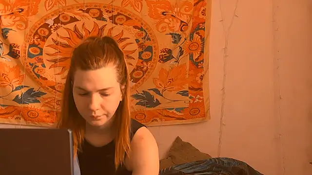 AliceCUNTach online show from June 4, 5:12 am