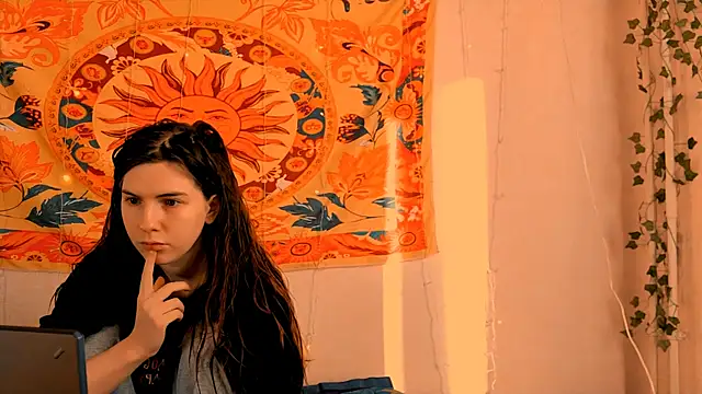 AliceCUNTach online show from March 24, 5:02 am