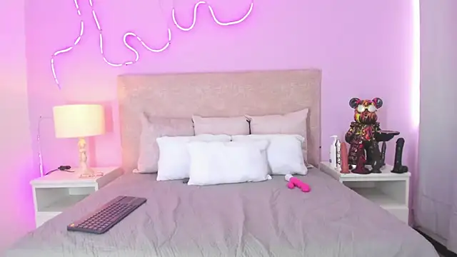 EmaRae1499 online show from November 7, 7:41 pm