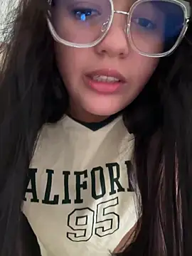 Angeldusttt online show from December 17, 3:38 pm