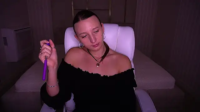 LioraFox online show from November 26, 9:49 pm