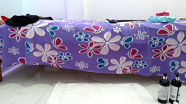 ashlyanaldeep18 online show from February 26, 3:27 am