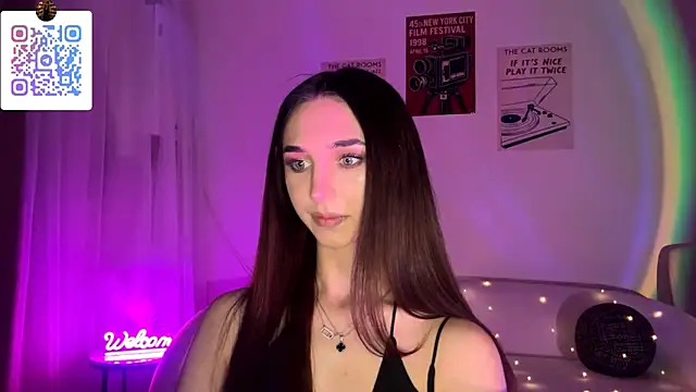 LinaMour online show from March 15, 10:45 pm