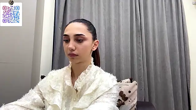 LinaMour online show from January 8, 10:25 pm