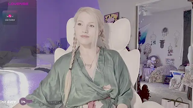 Talulaa online show from October 19, 12:12 am