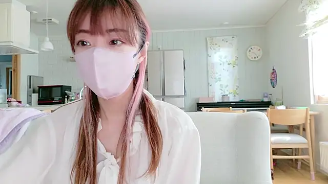 SUZU 1201 online show from April 9, 12:24 am