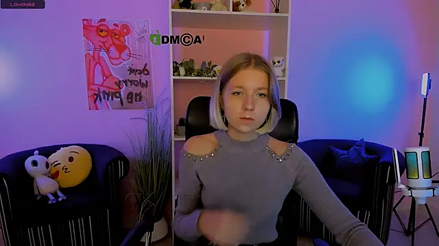 gloria bubble online show from September 12, 5:19 am