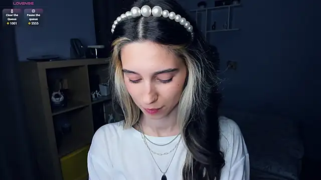 AntonettaTarring online show from September 18, 7:29 am