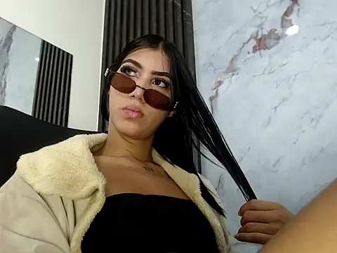 Snapshot of CamelyHott chatting on September 25, 8:06 pm CamelyHott online show from September 25, 8:06 pm