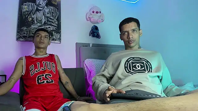 twinkDuohot online show from July 15, 1:54 am