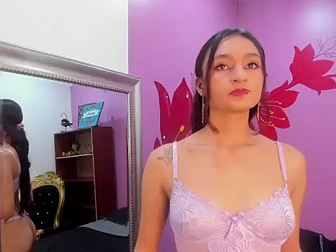Snapshot of ValentinaLuxee chatting on September 29, 8:36 pm ValentinaLuxee online show from September 29, 8:36 pm