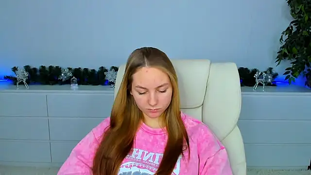 MilaAddams online show from January 14, 6:29 am