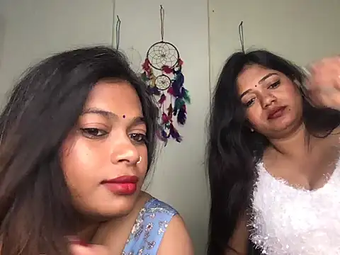 HoleyCoupon online show from January 11, 7:30 pm