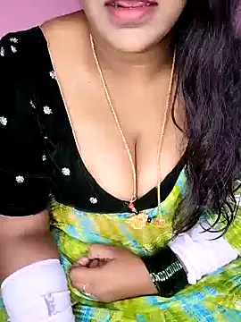 Snapshot of Bhoomi_kannada2 chatting on October 25, 5:59 am Bhoomi kannada2 online show from October 25, 5:59 am