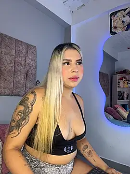 naomi sanz online show from October 24, 6:59 pm