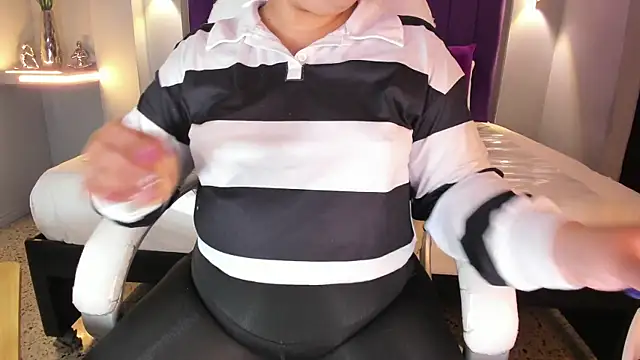 Miss Francheska online show from April 16, 12:27 pm