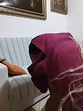  sexyBLONDE46  online show from April 2, 12:41 am