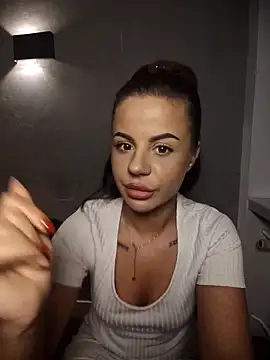 BabyFaceMia online show from January 17, 6:59 pm