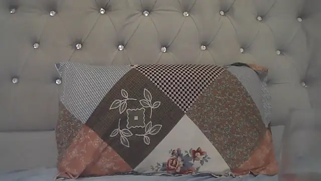 flirty babe x online show from July 2, 3:23 am