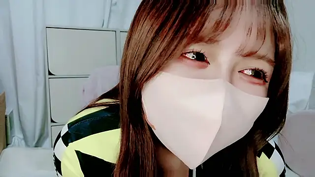 Snapshot of Hanachan_Gcup_ chatting on October 29, 10:12 pm Hanachan Gcup  online show from October 29, 10:12 pm