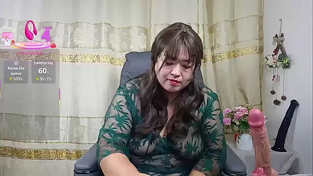 Snapshot of icewoman888 chatting on October 21, 11:42 pm icewoman888 online show from October 21, 11:42 pm