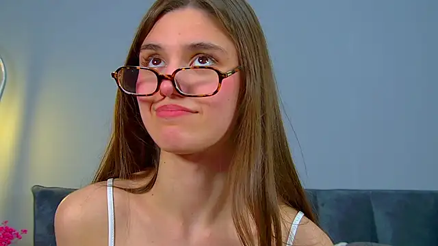 ArianaAllens online show from April 15, 8:09 pm