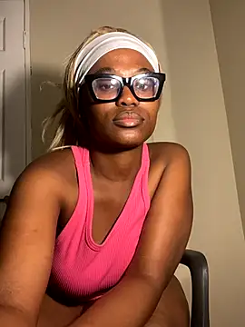 Moonzy77 online show from September 27, 9:00 pm