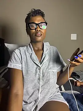 Moonzy77 online show from January 9, 11:09 pm