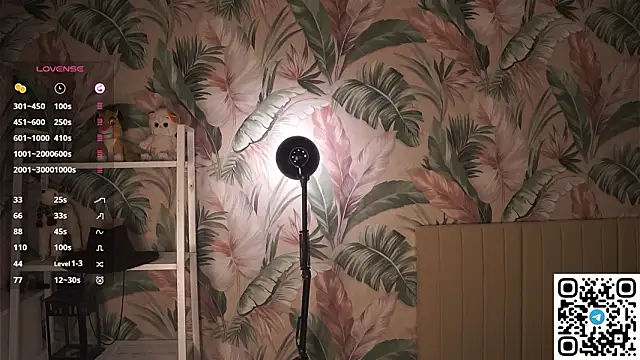 MarlinVarian online show from February 15, 9:03 pm