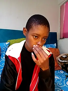 SweetSlenderChoc online show from April 13, 12:06 pm