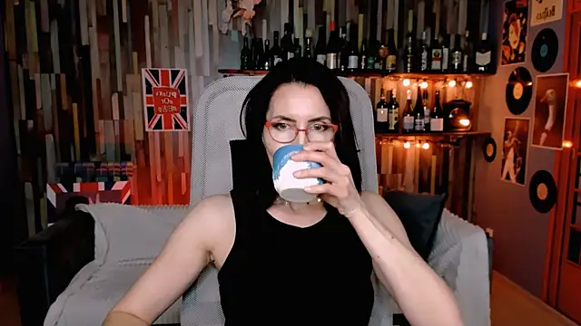 UnaTerra online show from February 16, 9:31 am