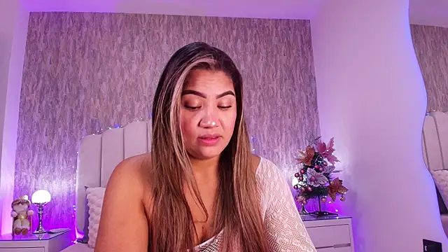 sofi hils online show from November 25, 12:07 pm