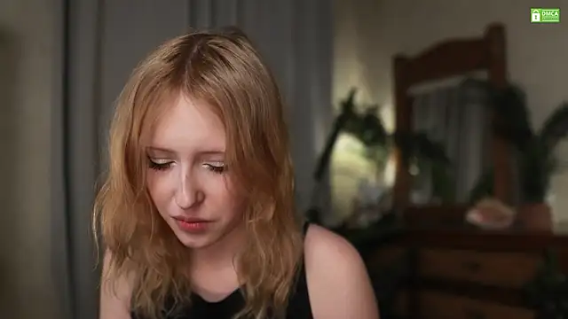 Snapshot of rosy_petal chatting on September 18, 9:57 pm rosy petal online show from September 18, 9:57 pm