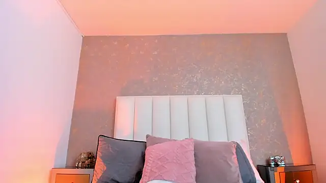 KaylieBrooks online show from March 22, 4:02 pm