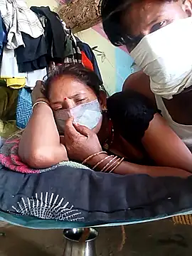 CUTE-004 online show from April 21, 8:54 am