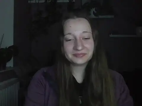 Snapshot of LindaPretty chatting on October 7, 8:24 pm LindaPretty online show from October 7, 8:24 pm