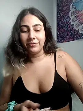 ApenasLys online show from September 21, 8:40 pm