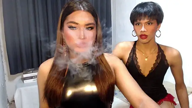 Snapshot of Tasha_Temptation chatting on October 28, 4:51 am Tasha Temptation online show from October 28, 4:51 am