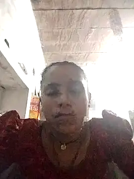 Snapshot of Sonam_shinde chatting on October 19, 6:32 pm Sonam shinde online show from October 19, 6:32 pm