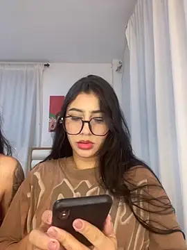 Snapshot of Sweet_and_Rous0 chatting on September 30, 3:23 am Sweet and Rous0 online show from September 30, 3:23 am